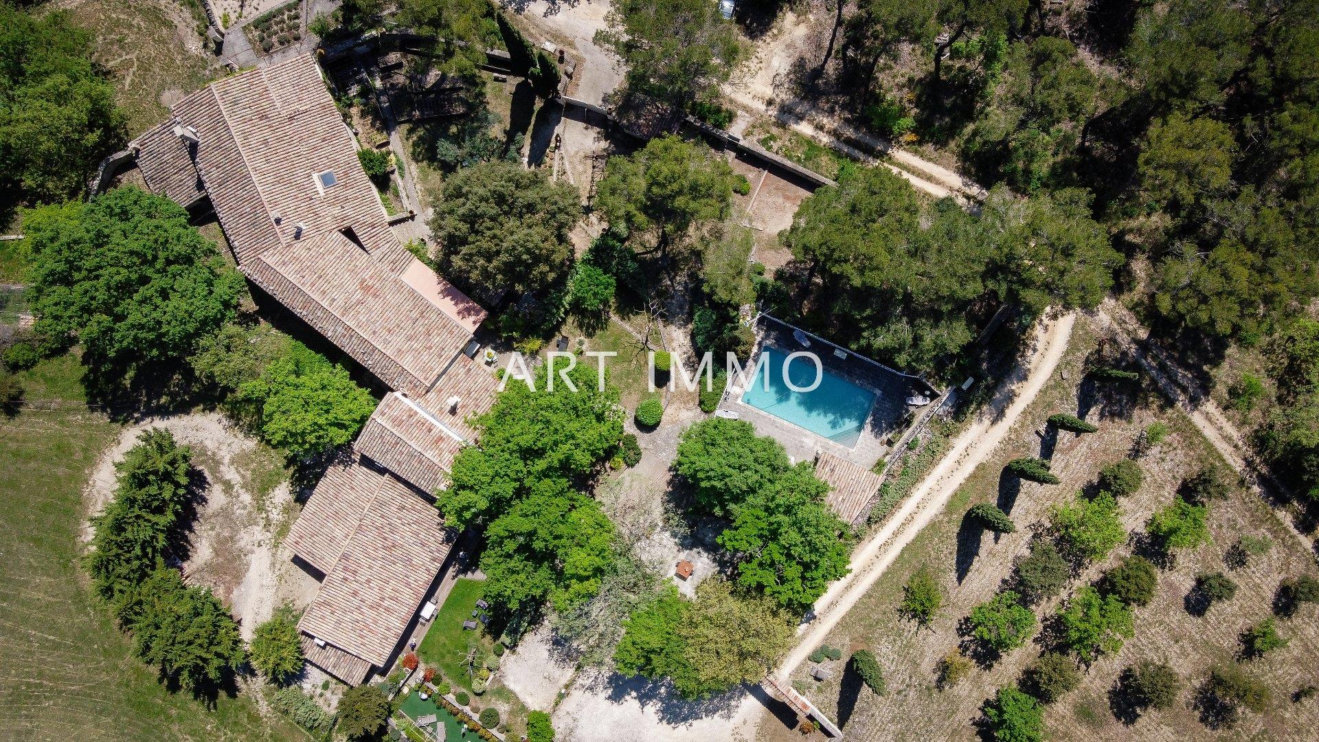 Maison à vendre, 365m², Gordes