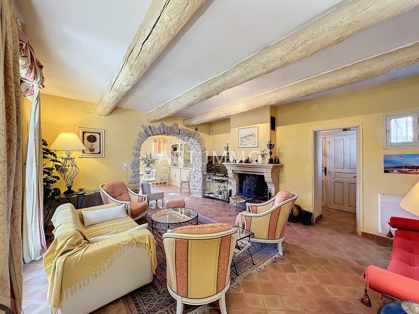 Maison à vendre, 180m², Robion