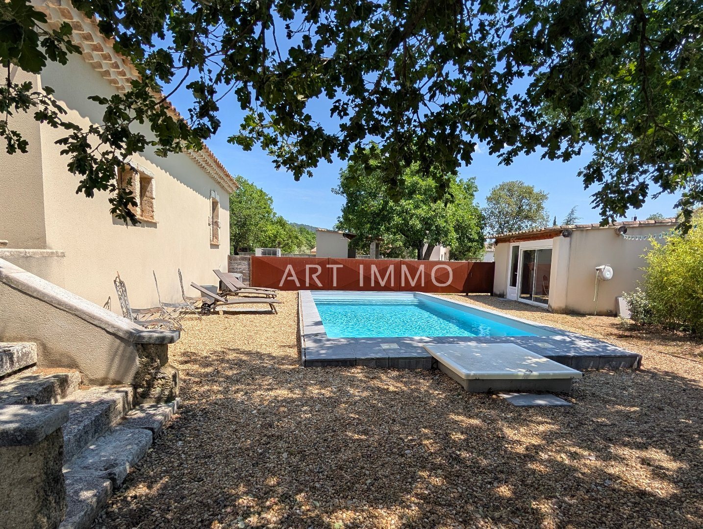 Maison à vendre, 228m², Saint-Saturnin-lès-Apt