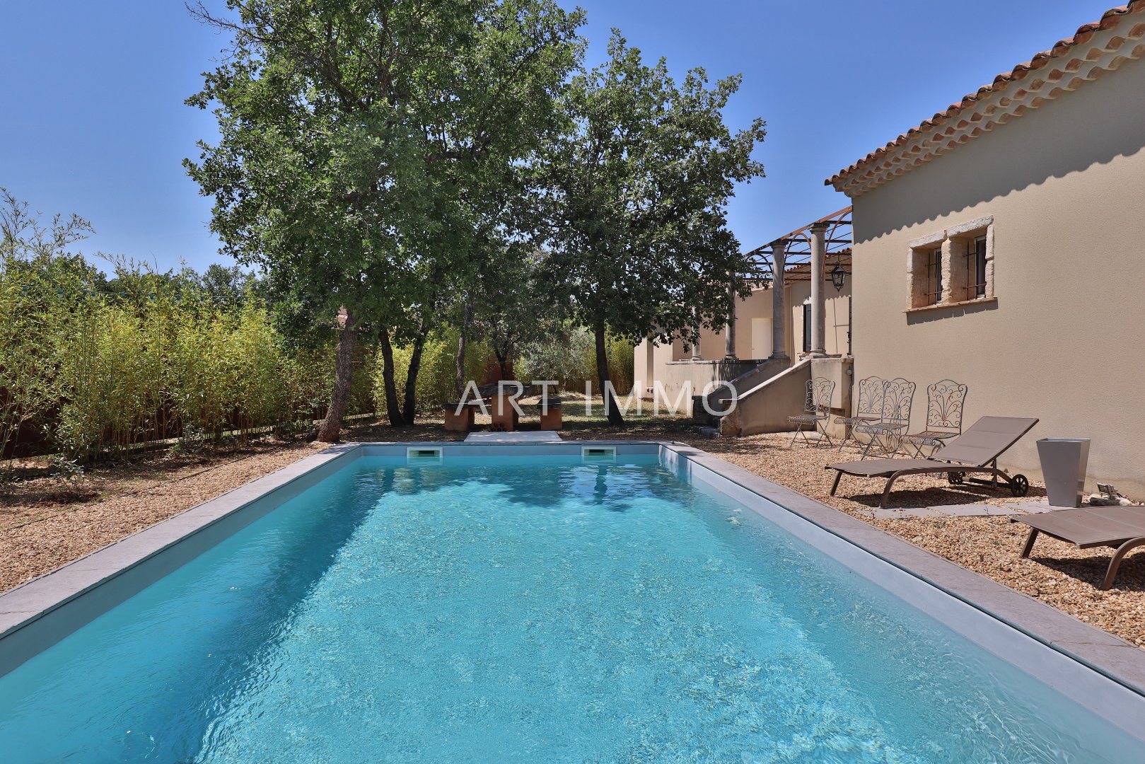 Maison à vendre, 228m², Saint-Saturnin-lès-Apt