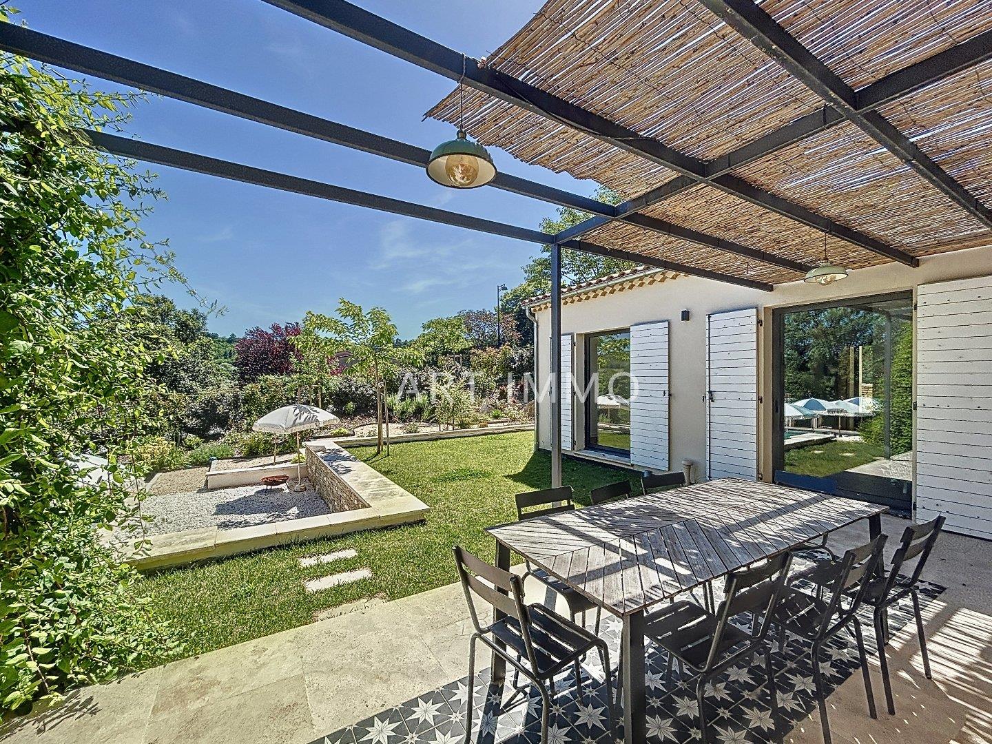 Maison à vendre, 185m², Saint-Pantaléon