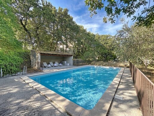 Maison 5 pièces 108 m² · à Robion · 108 m² · 535 000 €