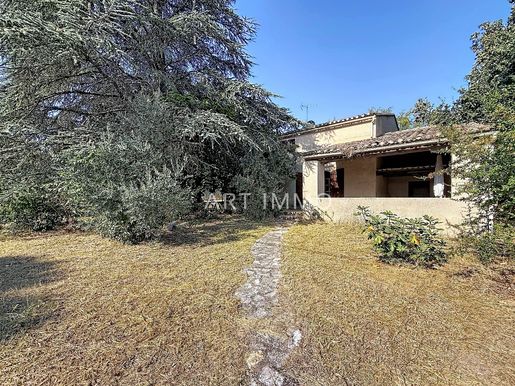 Maison 6 pièces 137 m² · à Robion · 137 m² · 362 000 €