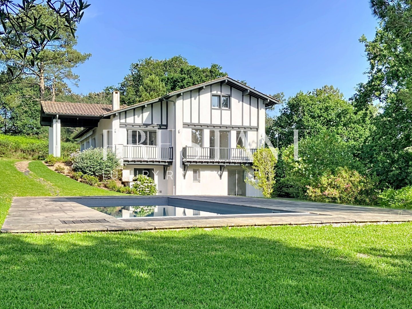 Maison à vendre, 330m², Bassussarry