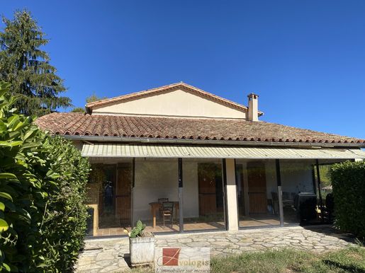 Maison 7 pièces 156 m² · au Vigan · 156 m² · 275 000 €