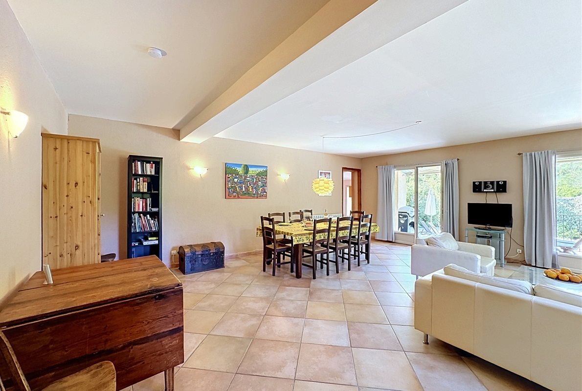Maison à vendre, 135m², Montfort-sur-Argens