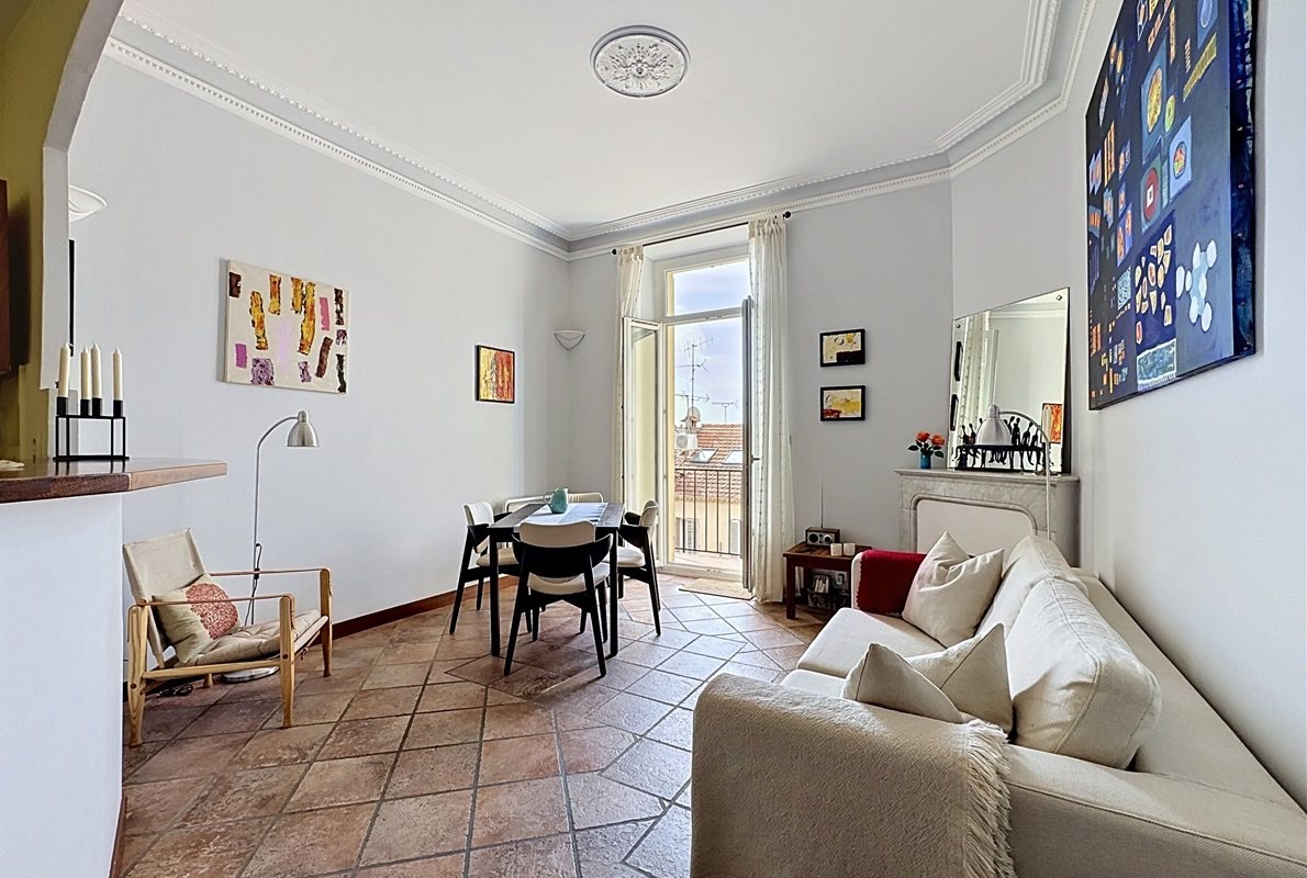 Charming & Well-Kept - With Balcony - Few Minutes Walk From The Heart Of Cannes