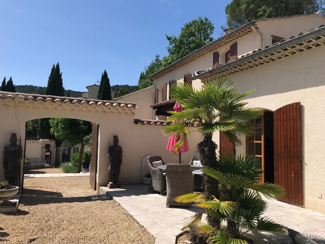 Maison à vendre, 243m², Vaison-la-Romaine