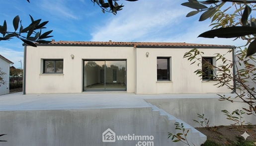 Maison 4 pièces 111 m² · à Longeville-sur-Mer · 111 m² · 299 710 €