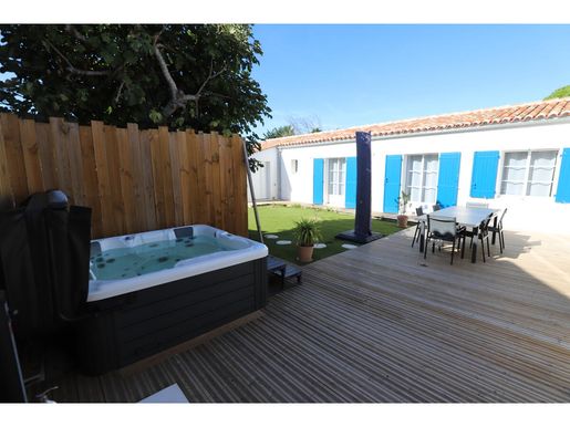 Maison 6 pièces 124 m² · à Saint-Georges-d'Oléron · 124 m² · 546 000 €