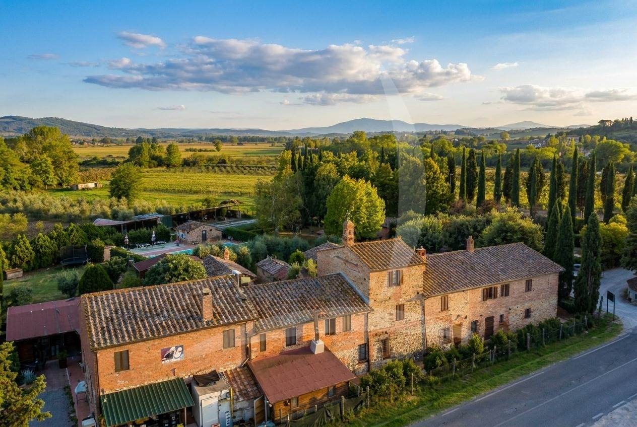 25 Bedrooms - Farmhouse - Umbria - For Sale - A1190ta86987