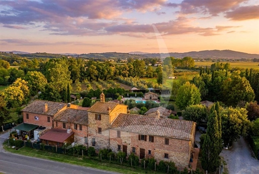 25 Bedrooms - Farmhouse - Umbria - For Sale - A1190ta86987