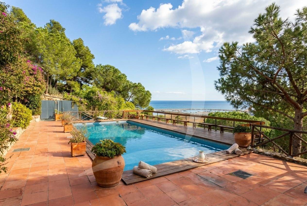 8 Bedrooms - Villa - Tuscany - For Sale - A1190rv72171