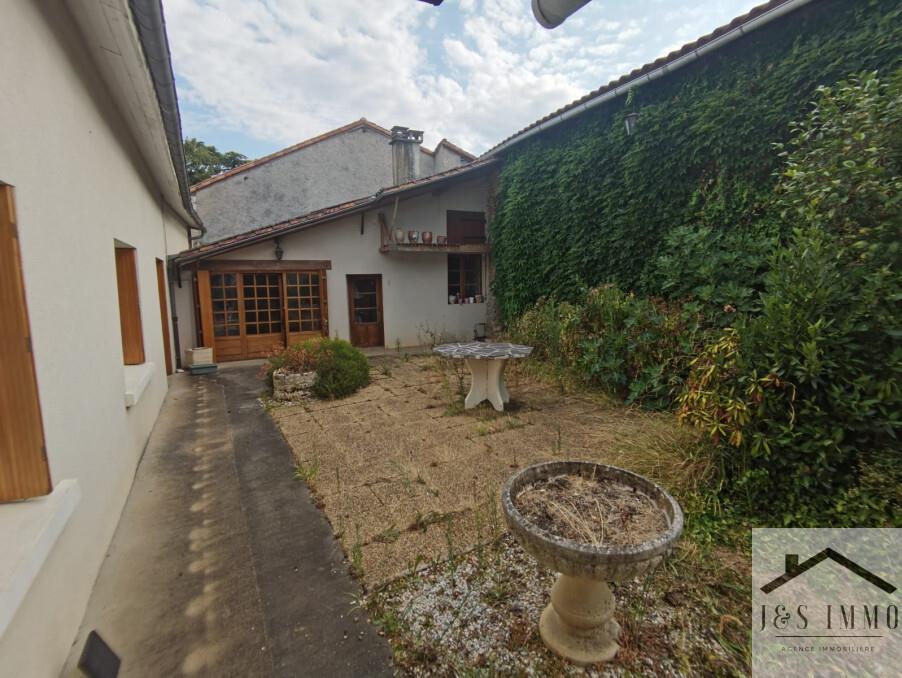 Maison à vendre, 133m², Chasseneuil-sur-Bonnieure
