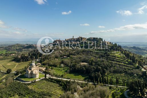 Montepulciano (Siena) photo 2
