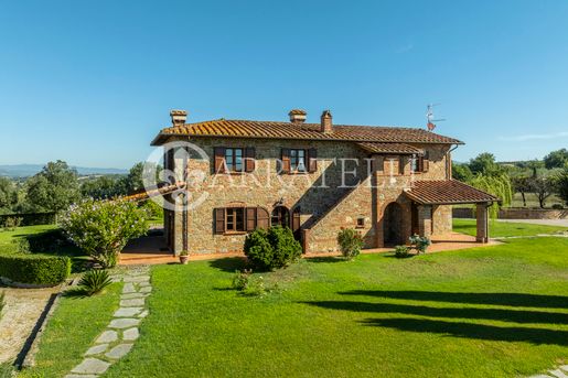 Foiano della Chiana (Arezzo) photo 2