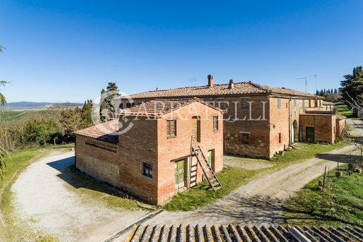 Asciano (Siena) photo 2