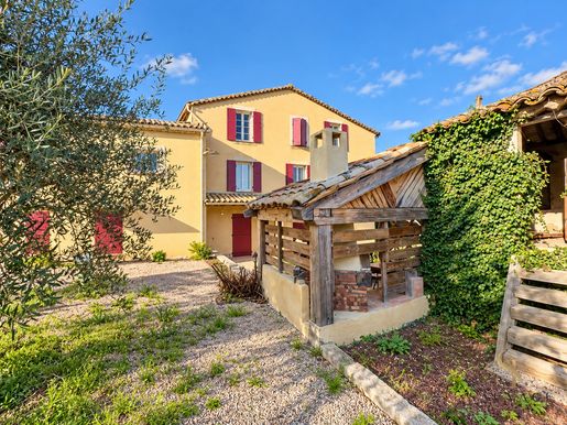 Maison 14 pièces 231 m² · au Cannet-des-Maures · 231 m² · 499 000 €