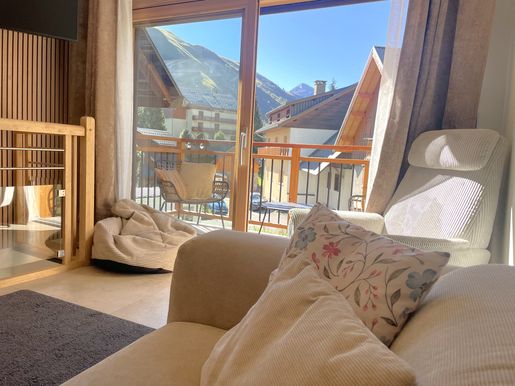 Maison 6 pièces 115 m² · à Saint-Sorlin-d'Arves · 115 m² · 695 000 €