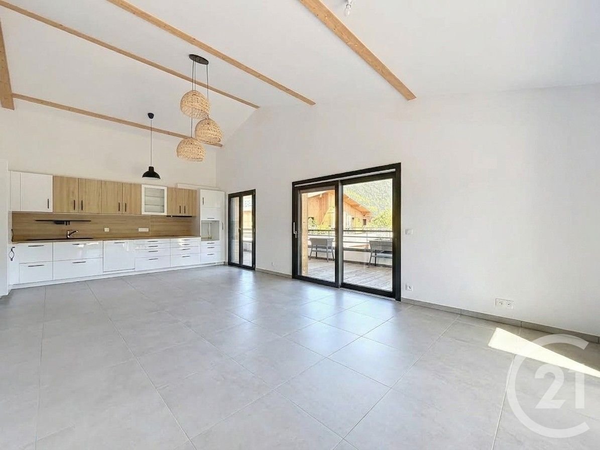 Appartement à vendre, 104m², Taninges (Praz de Lys - Sommand)