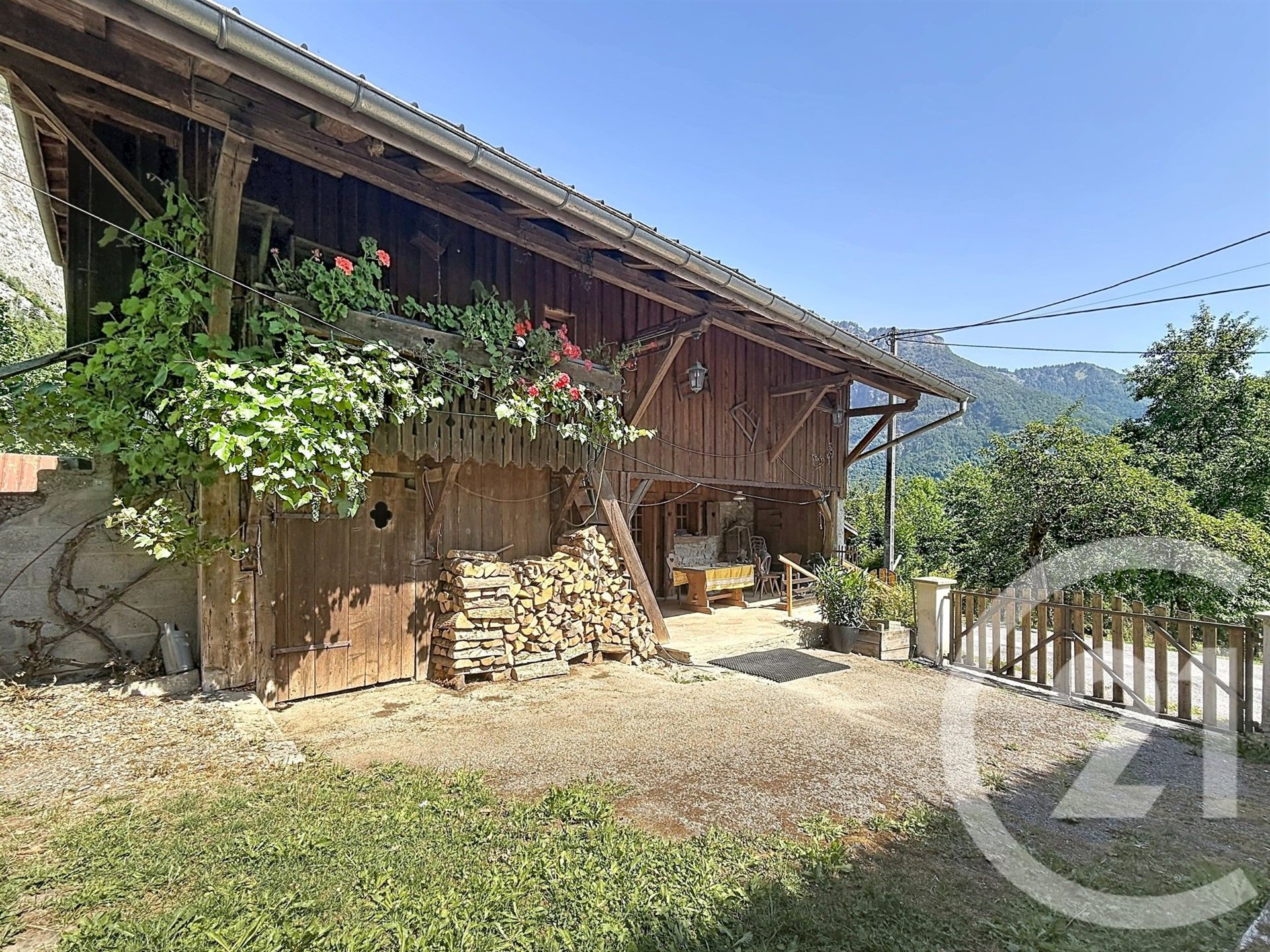 Maison à vendre, 155m², Châtillon-sur-Cluses