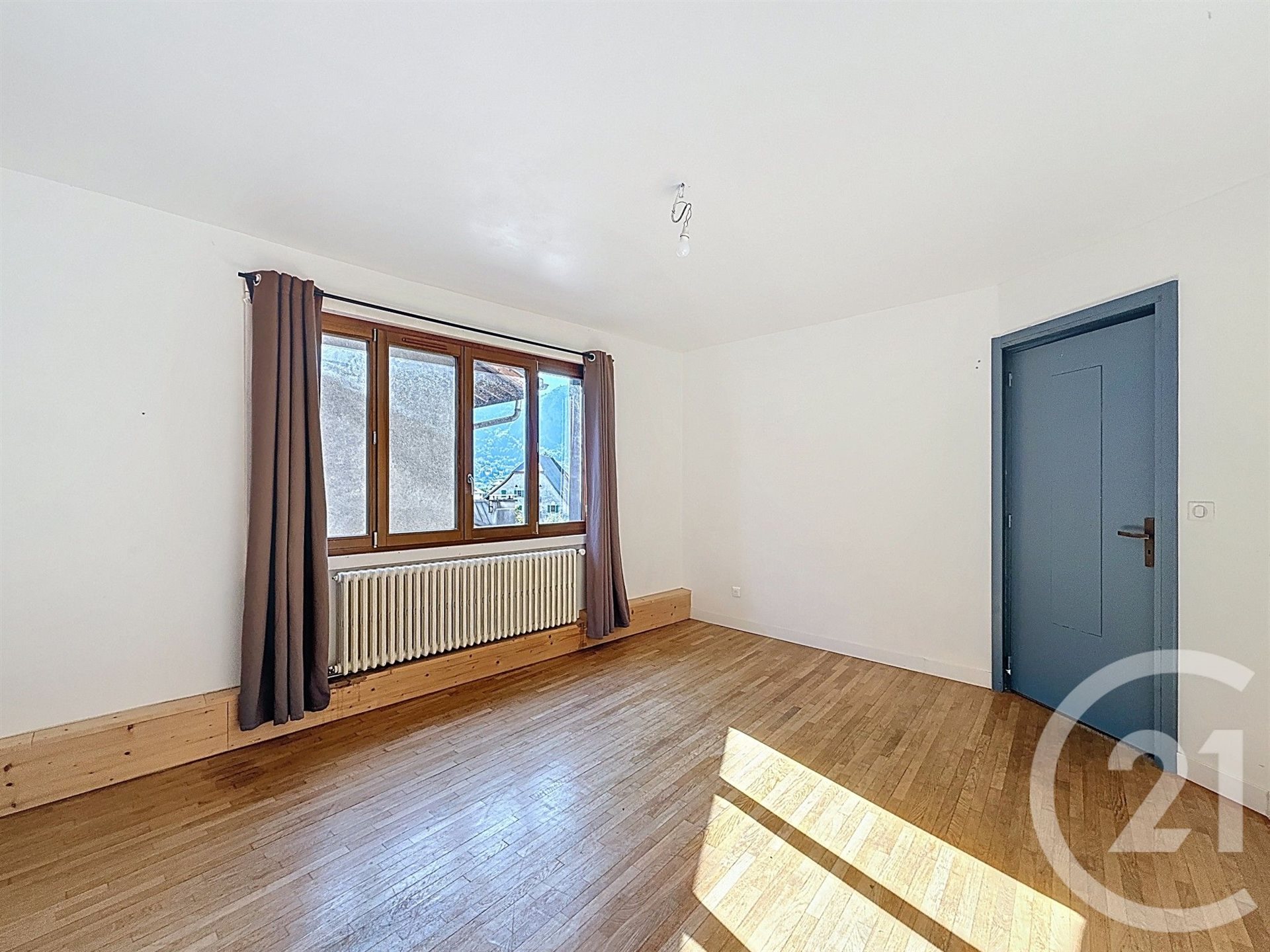 Appartement à louer, 133m², Taninges (Praz de Lys - Sommand)