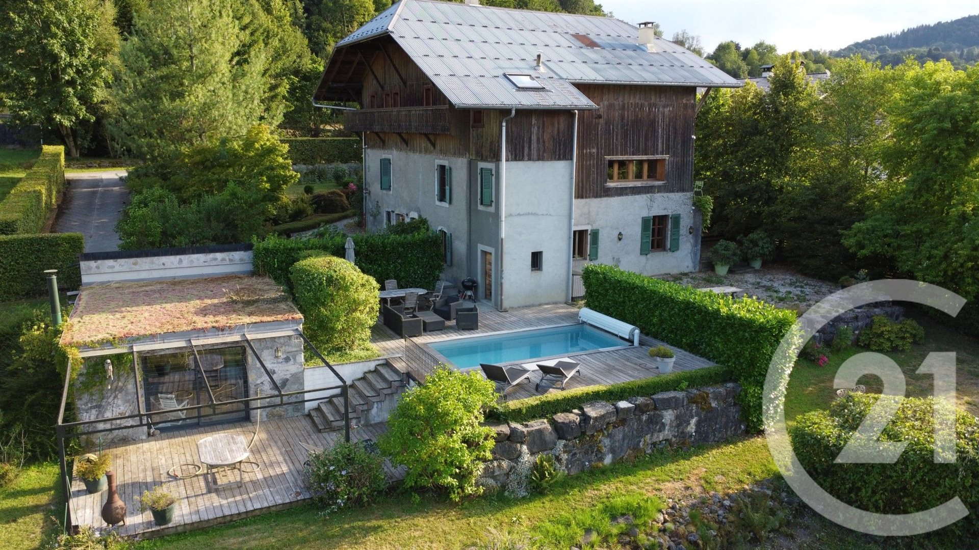 Maison à vendre, 246m², Taninges (Praz de Lys - Sommand)