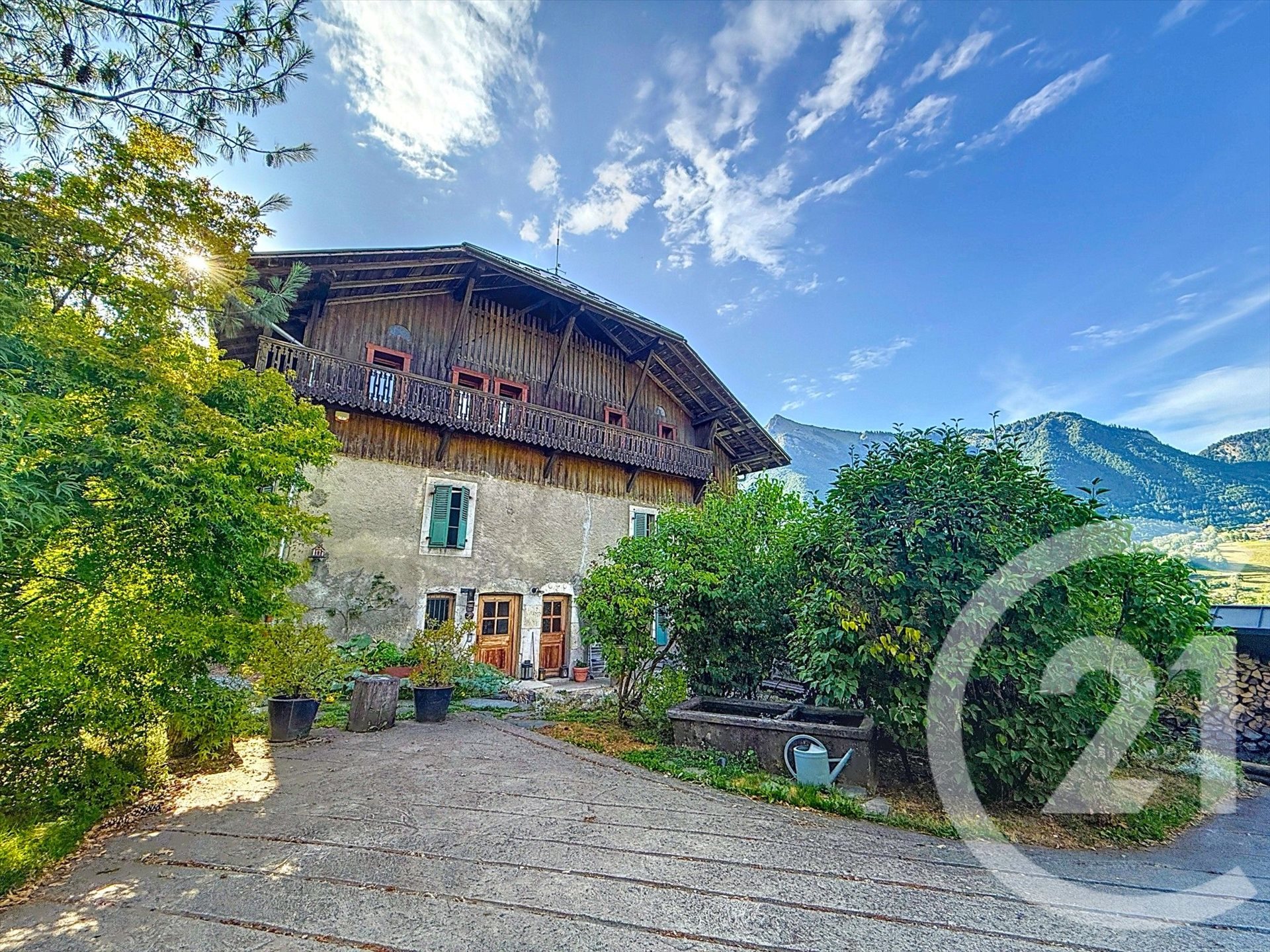 Maison à vendre, 246m², Taninges (Praz de Lys - Sommand)