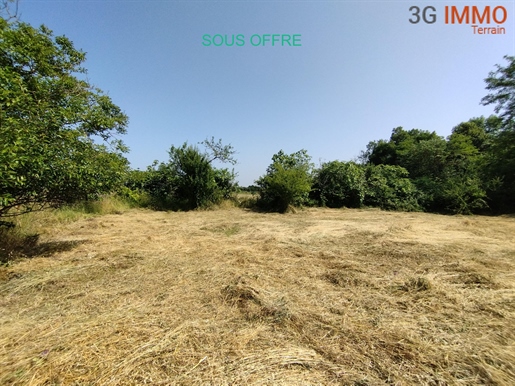 Terrain, terrain 3925 m² — Castelnau-Montratier (Lot) · 43 000 €