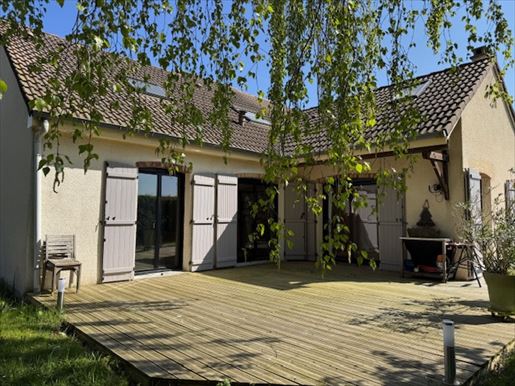 8 pièces 184 m² · à Villennes-sur-Seine · 184 m² · 830 000 €
