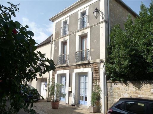 Maison 7 pièces 116 m² · à Beaumontois en Périgord · 116 m² · 124 800 €