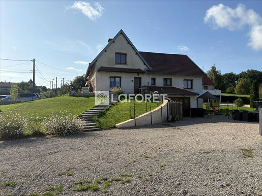 Maison 9 pièces 186 m² · à Louhans · 186 m² · 249 000 €