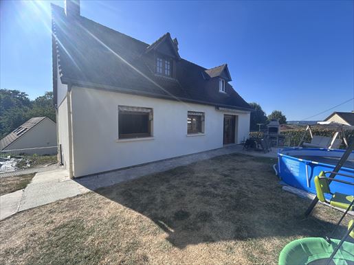 Maison 6 pièces 137 m² · à Saint-Pierre-lès-Elbeuf · 137 m² · 254 900 €