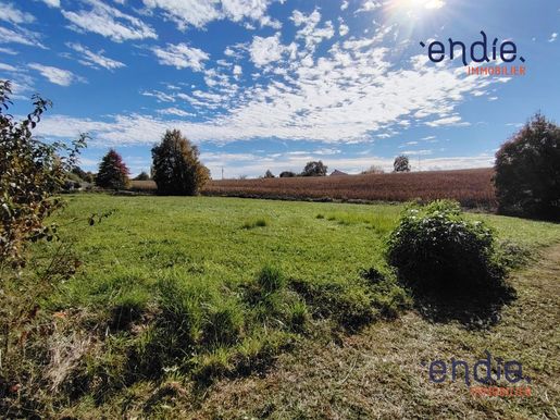 Terrain 1145 m² · à Poudenx · 26 900 €