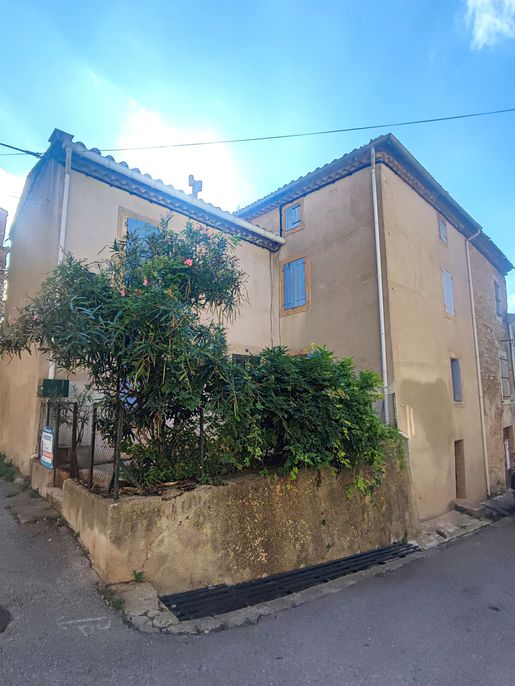 Maison 6 pièces 132 m² · à Ferrals-les-Corbières · 132 m² · 136 000 €