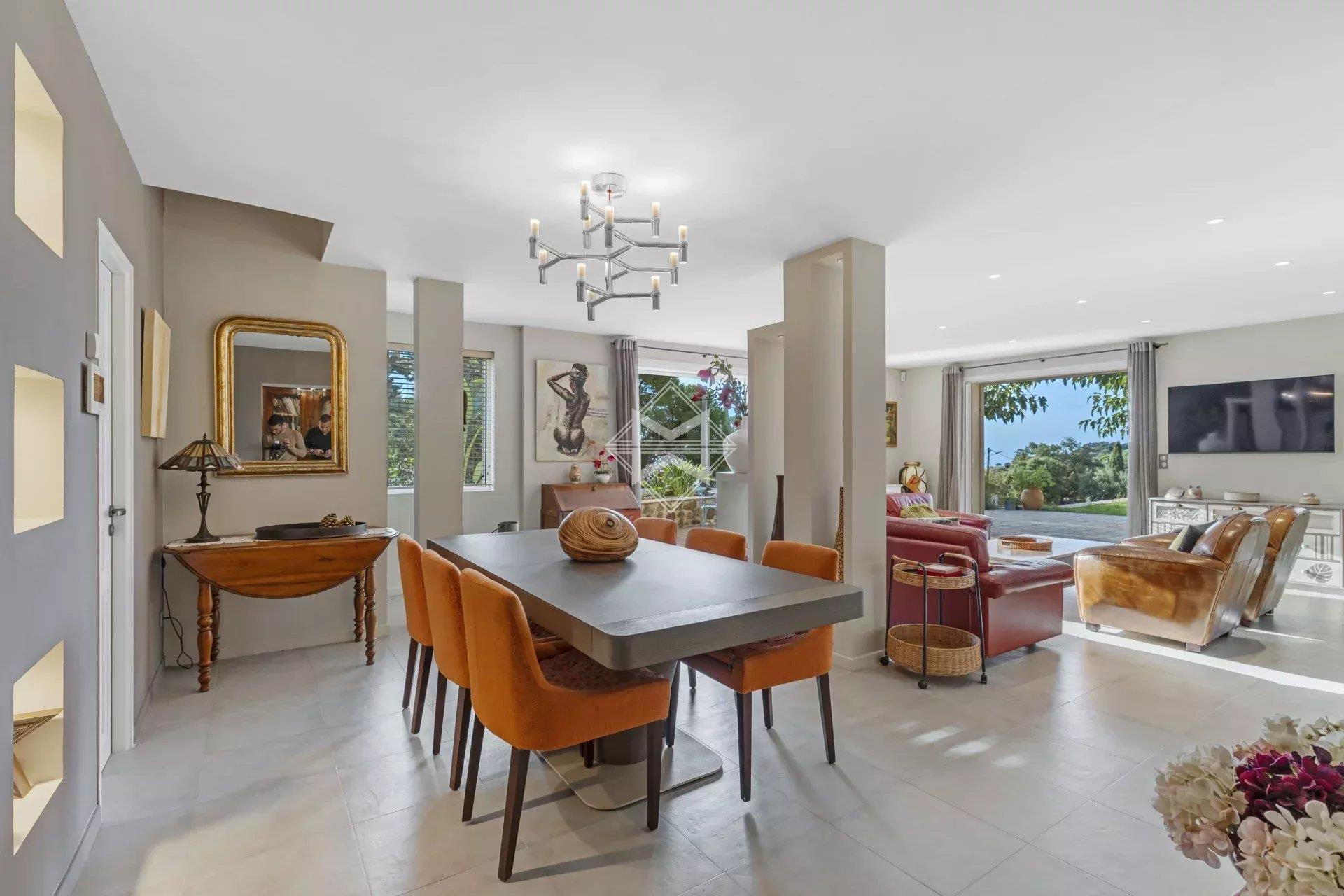 Maison à vendre, 270m², Carqueiranne