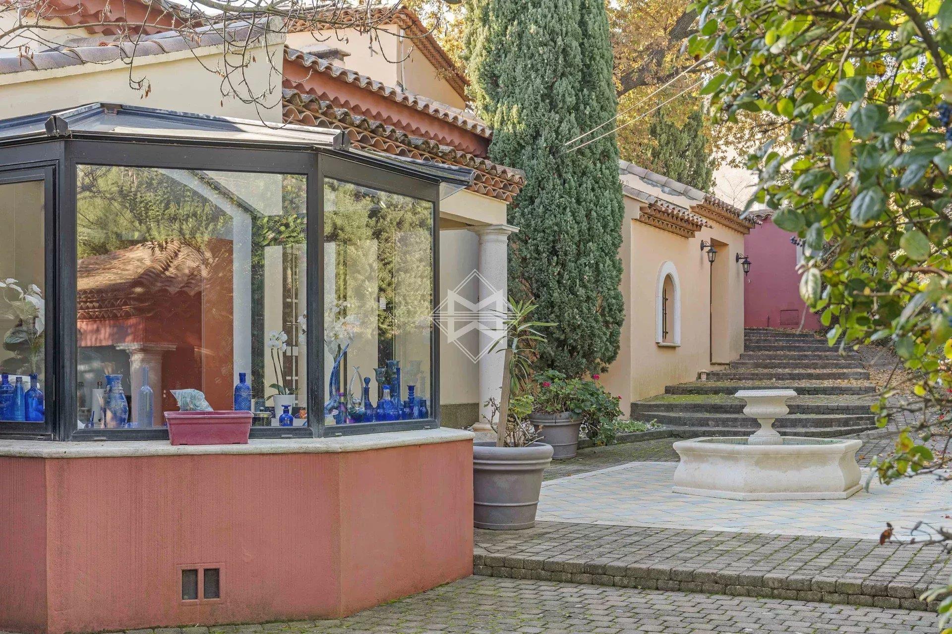 Maison à vendre, 300m², Toulon