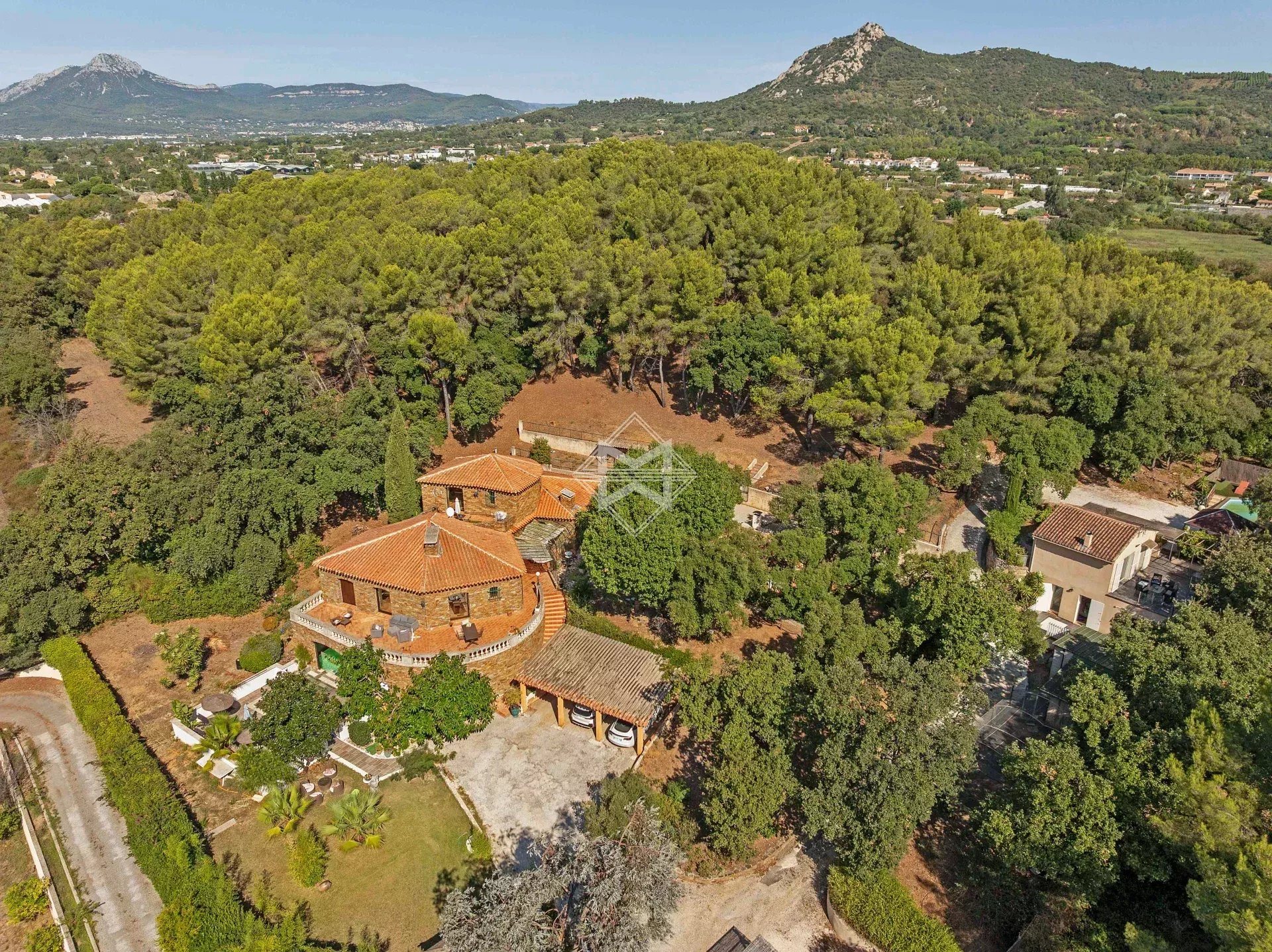Maison à vendre, 370m², Hyères
