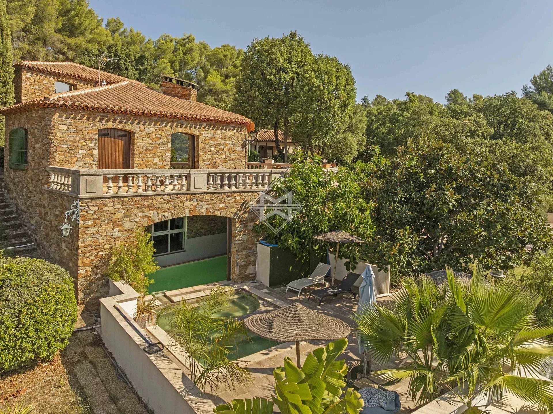 Maison à vendre, 370m², Hyères