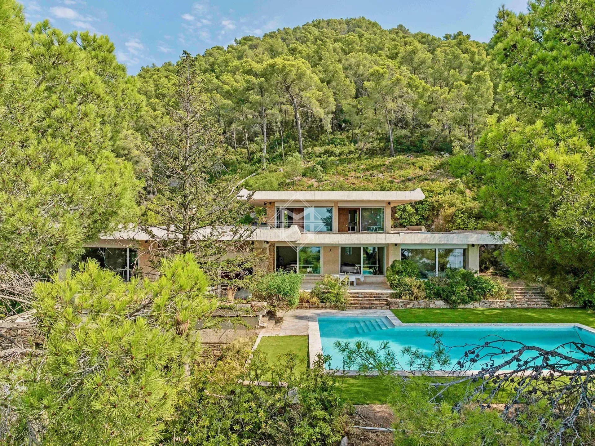 Maison à vendre, 320m², Carqueiranne
