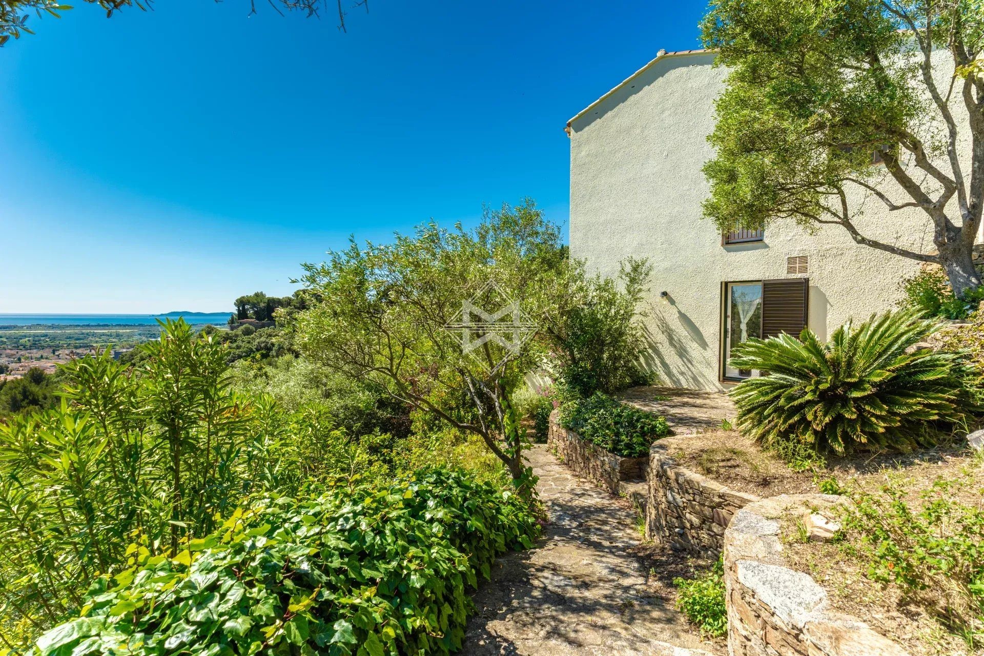 Maison à vendre, 136m², Hyères
