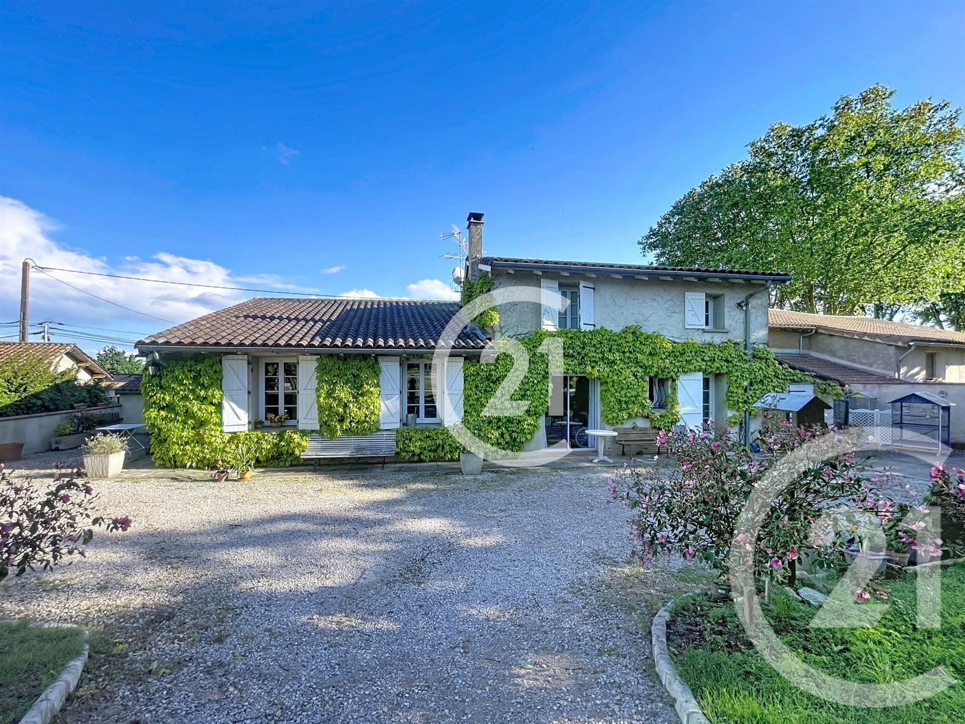 Maison à vendre, 235m², Saint-Sulpice-la-Pointe
