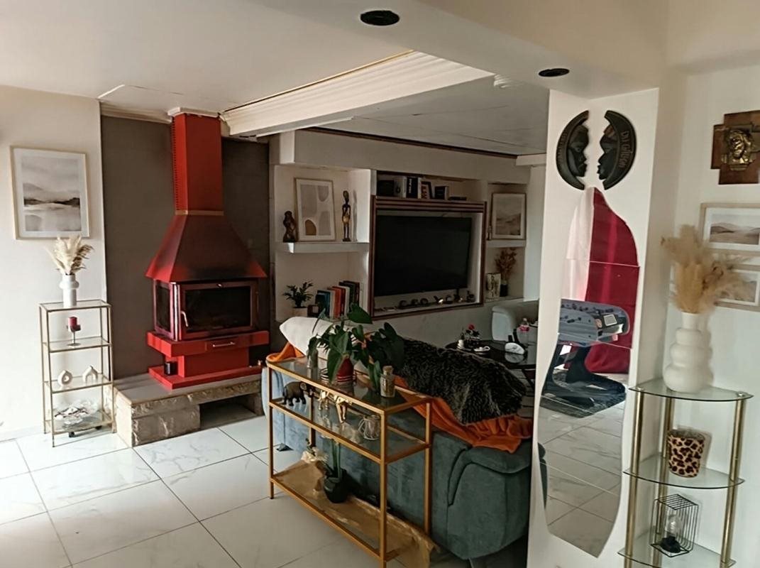 Maison à vendre, 210m², Saint-Caradec-Trégomel