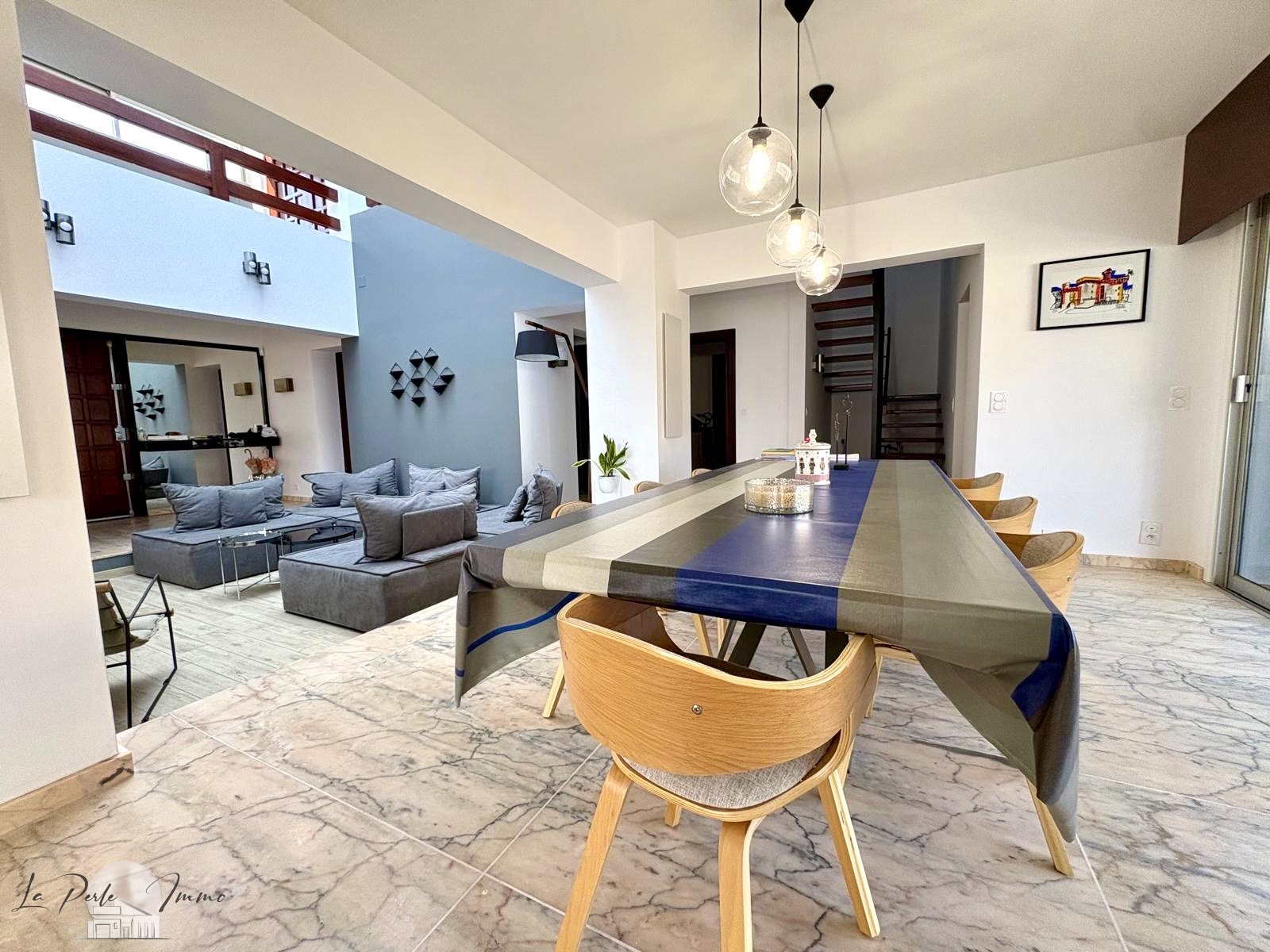 Maison à vendre, 300m², Canet-en-Roussillon