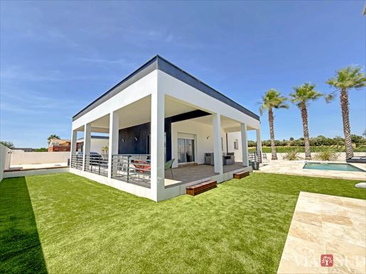 Maison 7 pièces 195 m² · à Abeilhan · 195 m² · 595 000 €