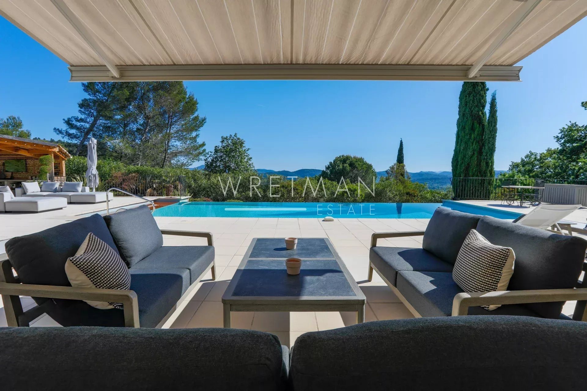 Maison à vendre, 243m², Montauroux