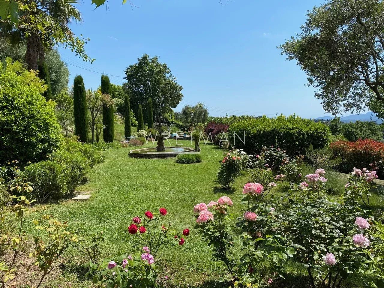 Maison à vendre, 201m², Châteauneuf-Grasse