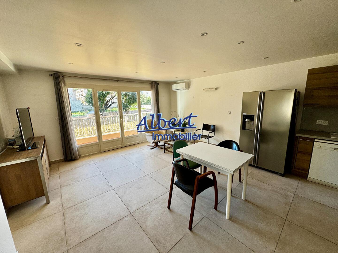 Appartement à vendre, 77m², Sanary-sur-Mer