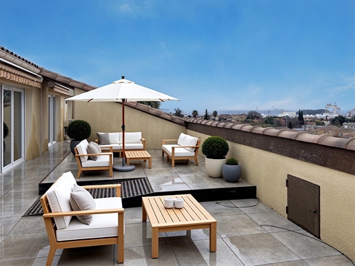 5 pièces 127 m² · à La Ciotat · 127 m² · 790 000 €