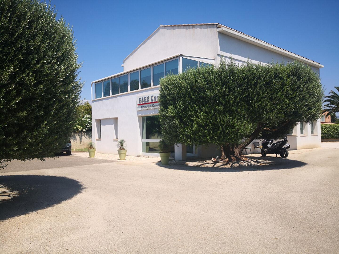 Maison à louer, 430m², Sanary-sur-Mer